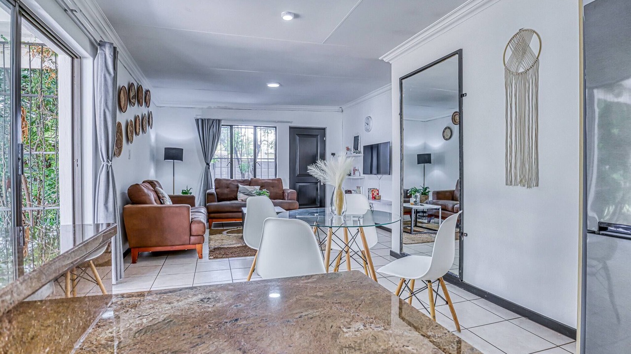 Photo of Livingroom in The Reeds
