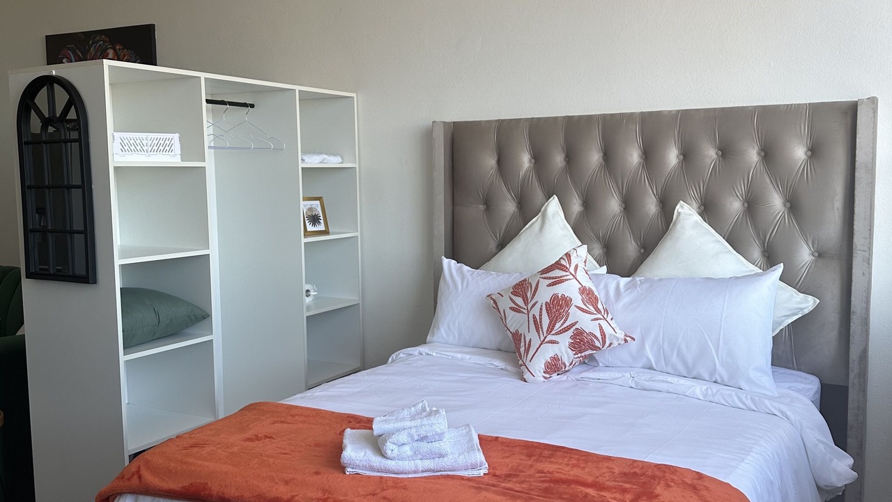 Photo of Bedroom in Downtown Johannesburg