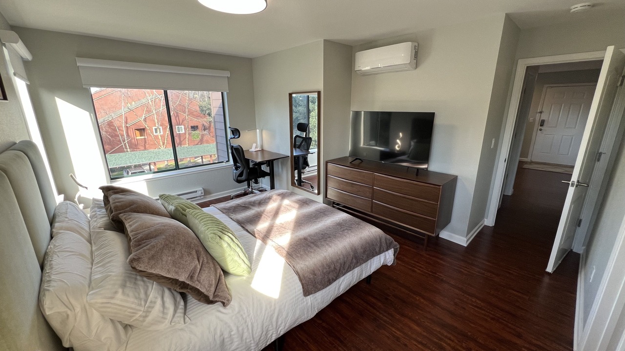 Photo of Bedroom in Willow Glen