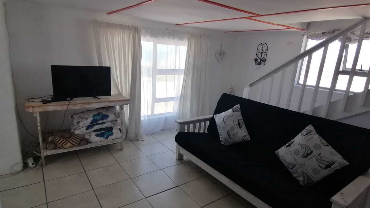 Photo of Livingroom in Waenhuiskrans