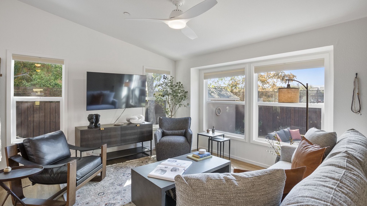 Photo of Livingroom in Sonoma