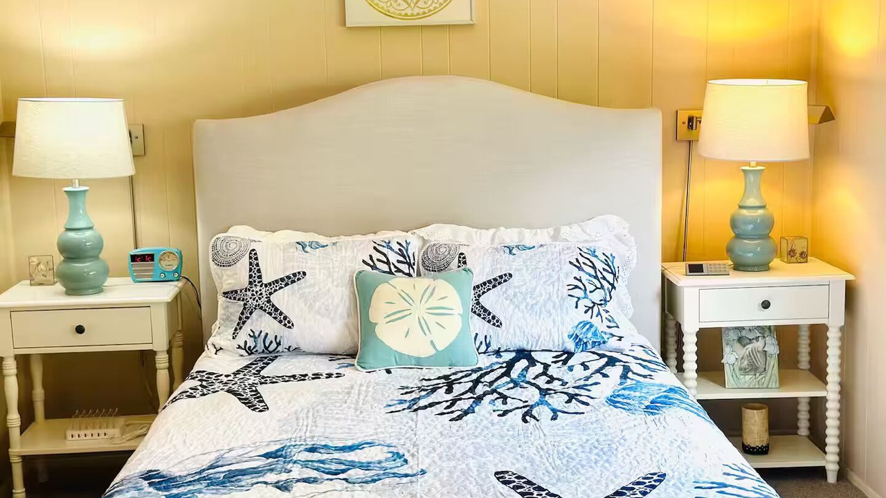 Photo of Bedroom in Moss Beach