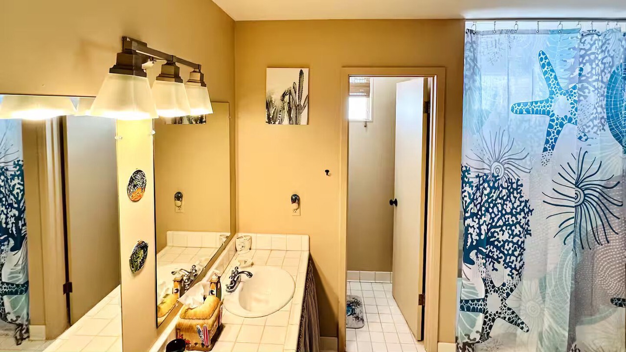 Photo of Bathroom in Moss Beach