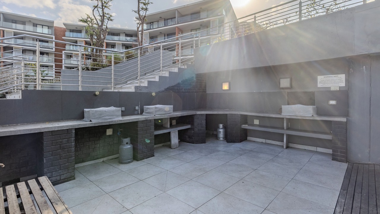 Photo of Patio Balcony in Hillhead