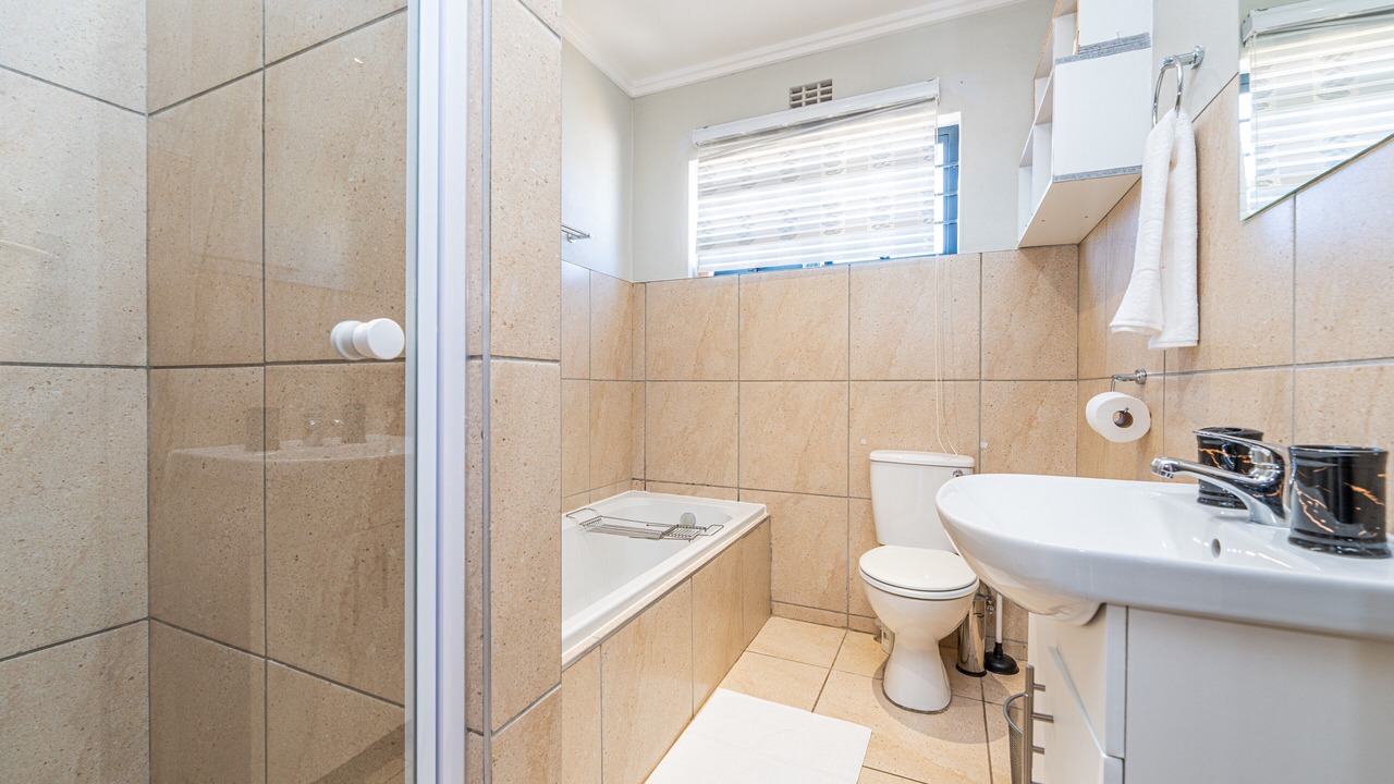 Photo of Bathroom in Greater Johannesburg Metropolitan Area