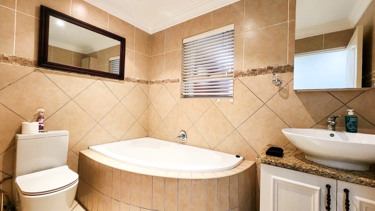 Photo of Bathroom in Jeffreys Bay