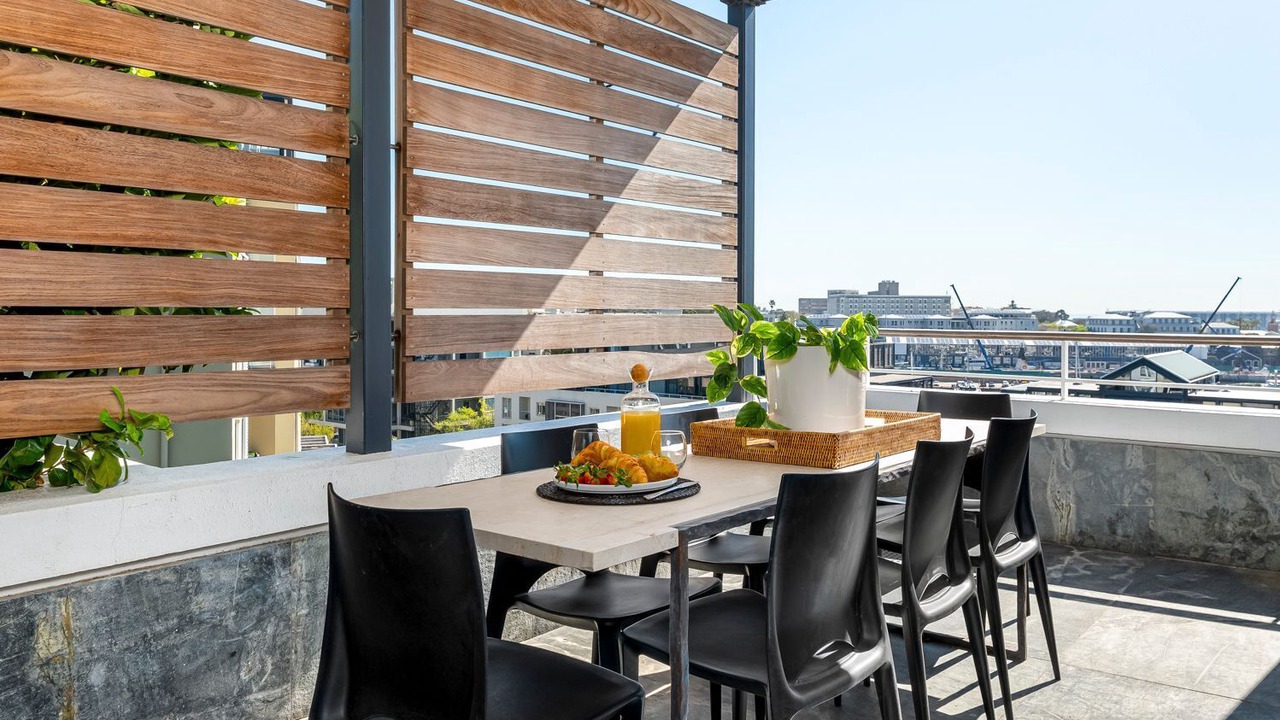 Photo of Outdoor in Victoria and Alfred Waterfront