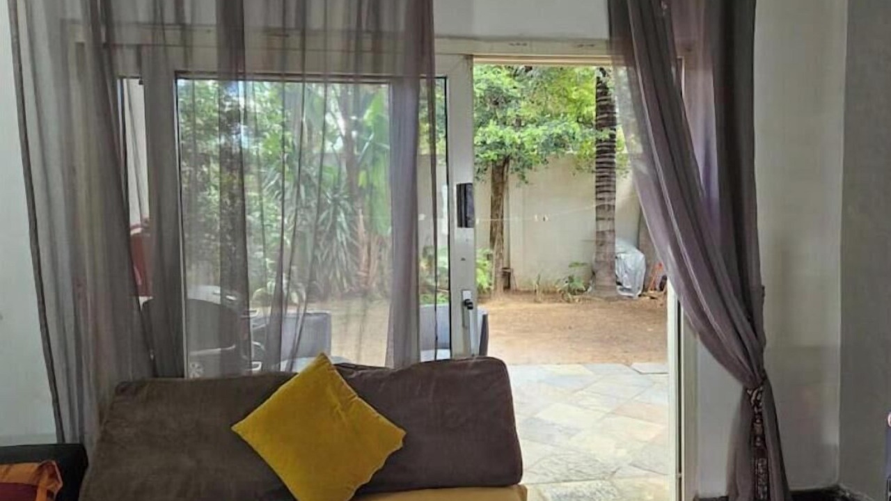 Photo of Livingroom in Greater Johannesburg Metropolitan Area