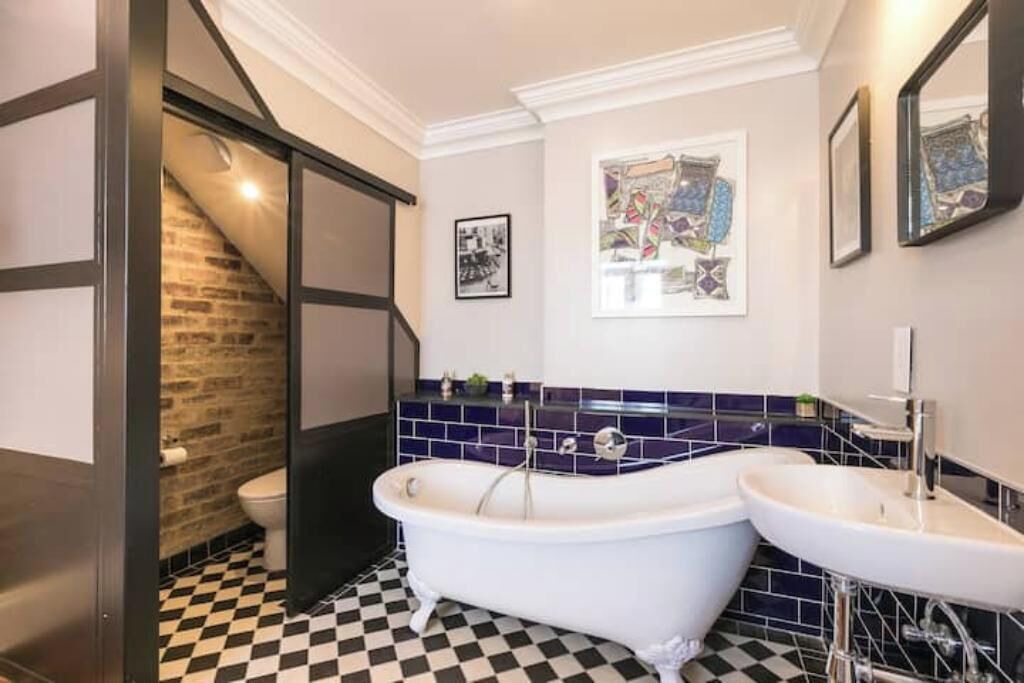 Photo of Bathroom in Downtown Johannesburg