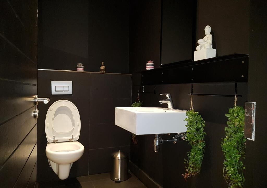 Photo of Bathroom in Cape Town City Centre