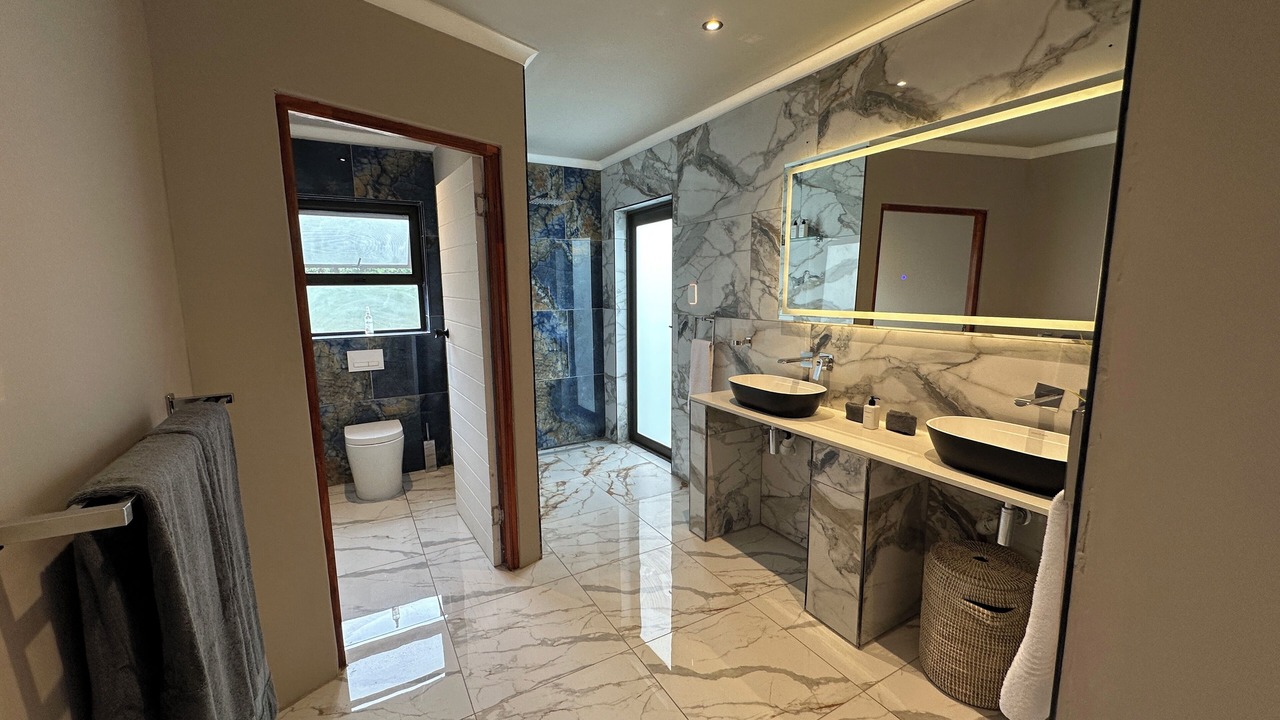 Photo of Bathroom in Hoedspruit