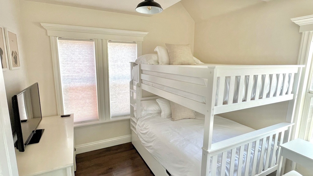 Photo of Bedroom in Freestone