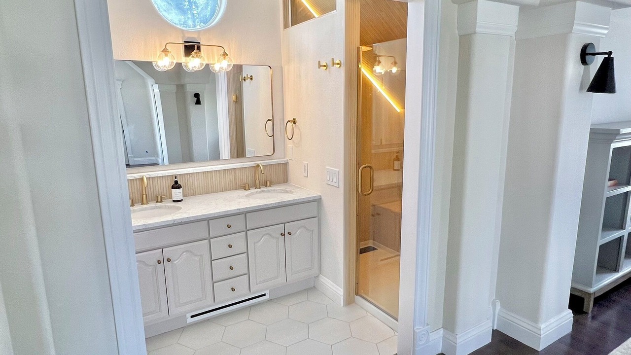 Photo of Bathroom in Freestone