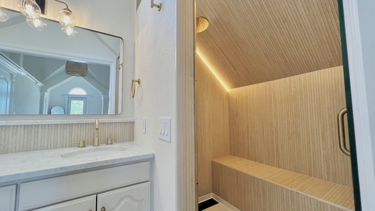 Photo of Bathroom in Freestone