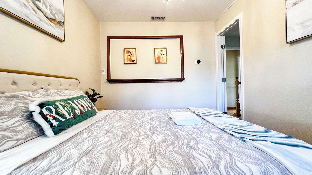 Photo of Bedroom in Los Gatos