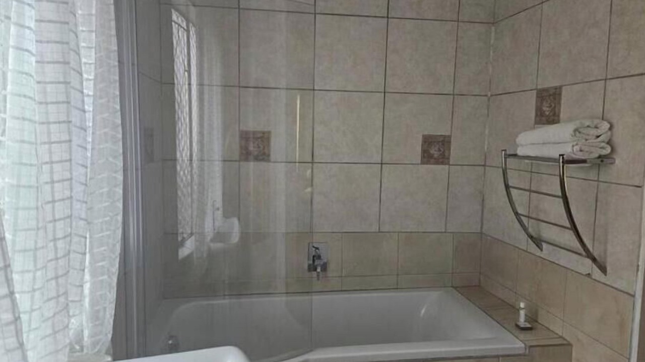Photo of Bathroom in Greater Johannesburg Metropolitan Area