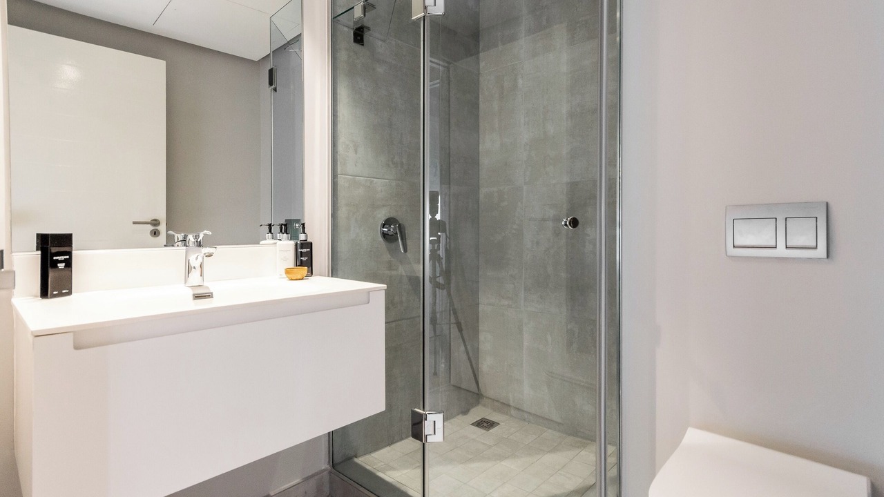 Photo of Bathroom in Flora Park