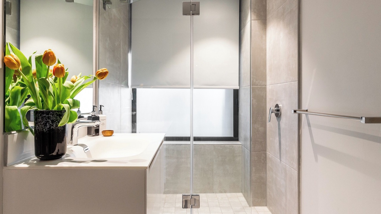 Photo of Bathroom in Flora Park