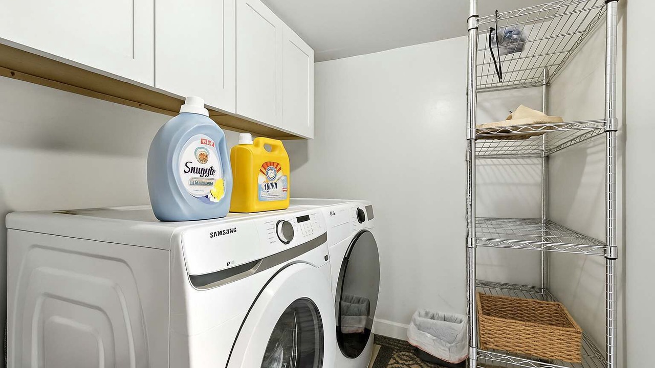 Photo of Bedroom in Colma