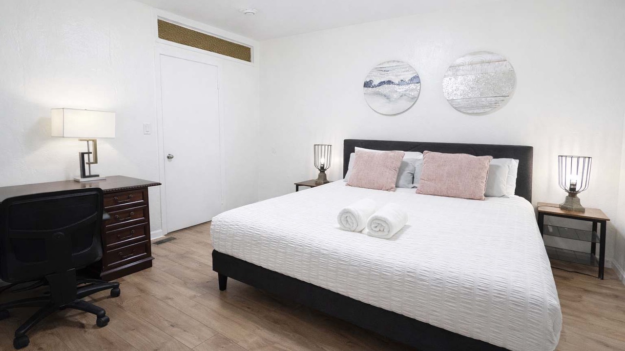 Photo of Bedroom in Colma