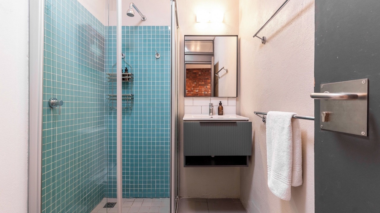 Photo of Bathroom in Flora Park