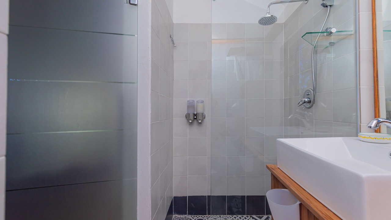 Photo of Bathroom in Observatory