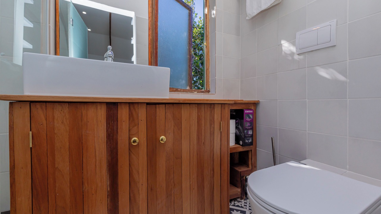 Photo of Bathroom in Observatory