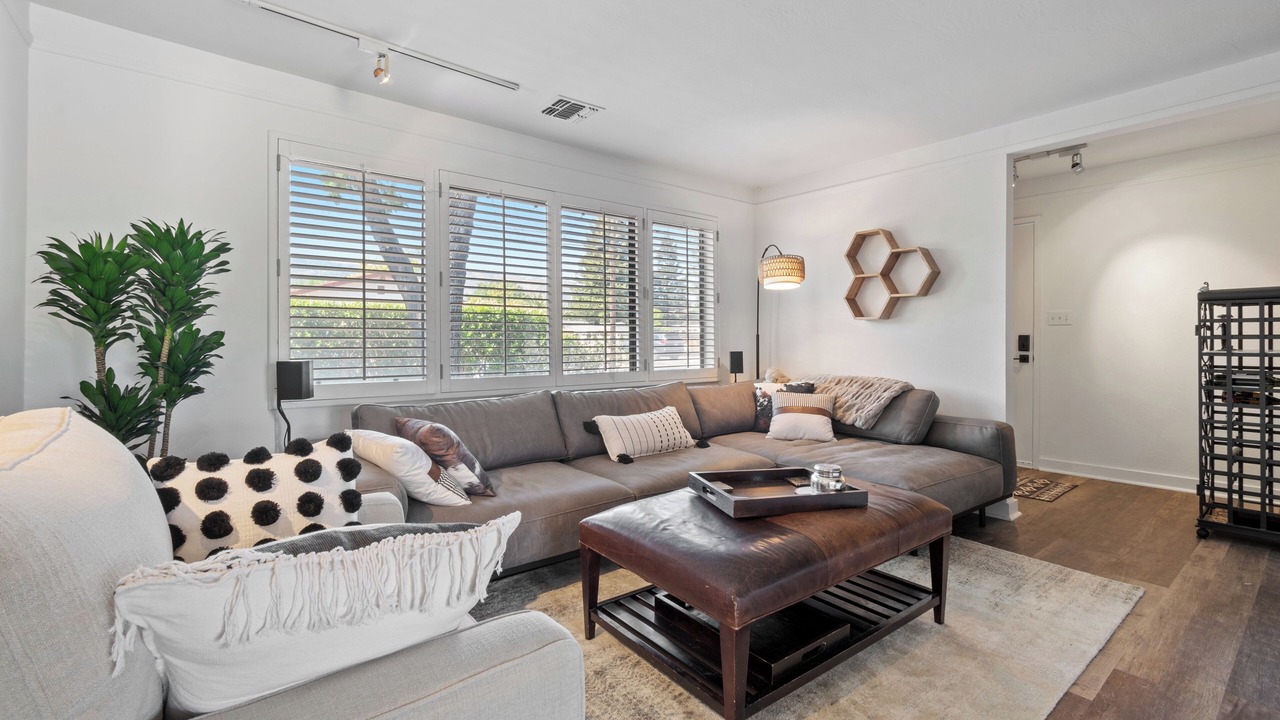 Photo of Livingroom in St. Helena