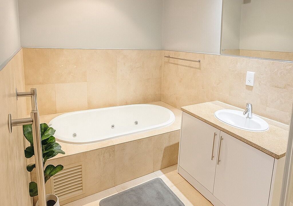 Photo of Bathroom in Simondium