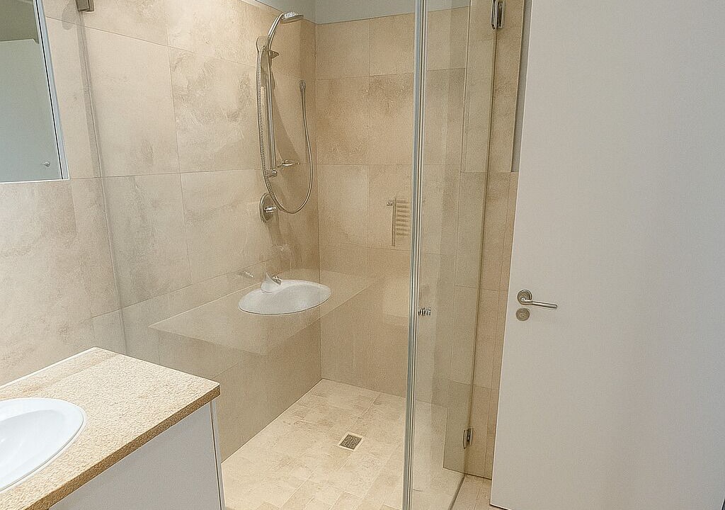 Photo of Bathroom in Simondium