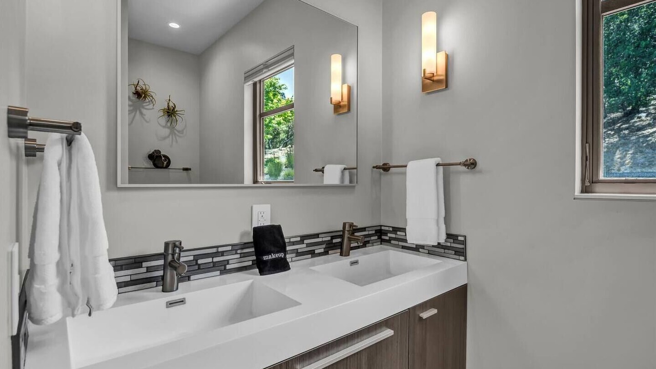 Photo of Bathroom in Fetters Hot Springs-Agua Caliente