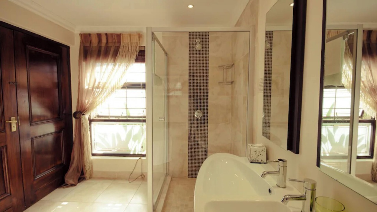 Photo of Bathroom in Lone Hill