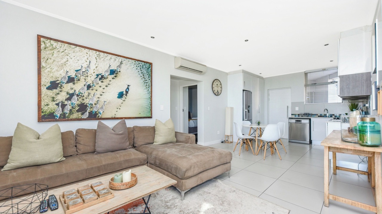 Photo of Livingroom in Greater Johannesburg Metropolitan Area