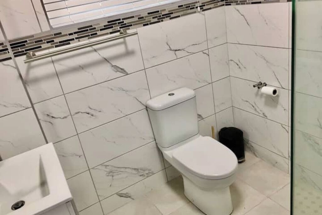 Photo of Bathroom in Glentana