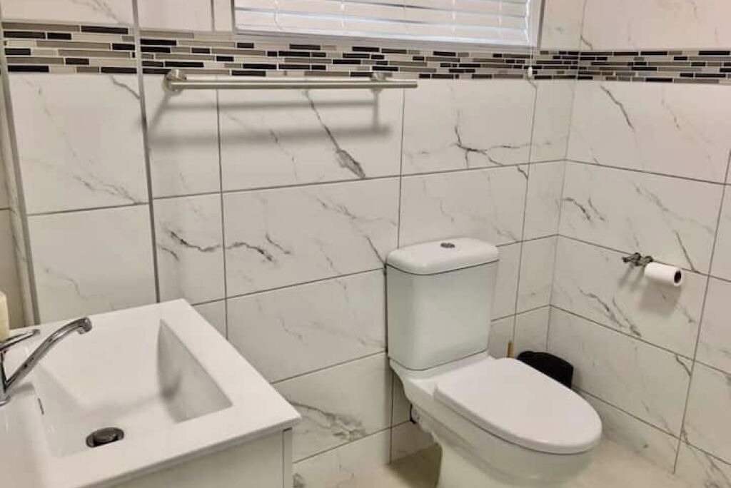 Photo of Bathroom in Glentana