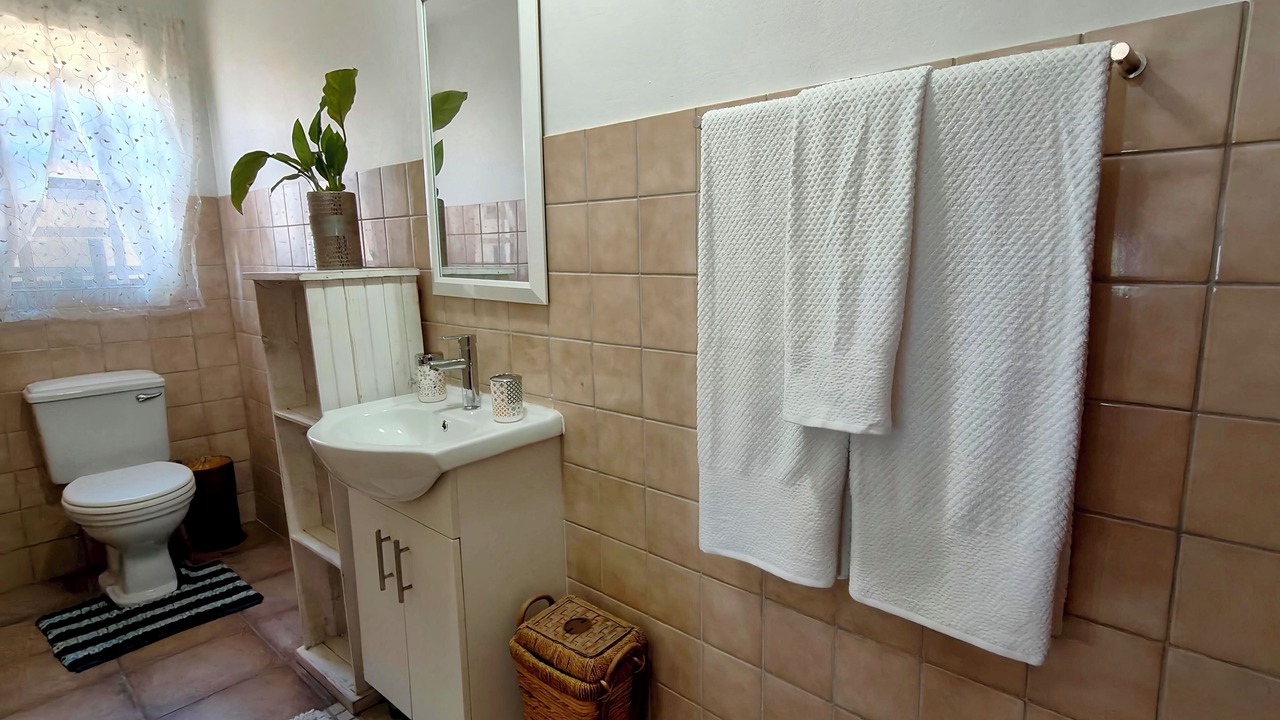 Photo of Bathroom in Sandbaai