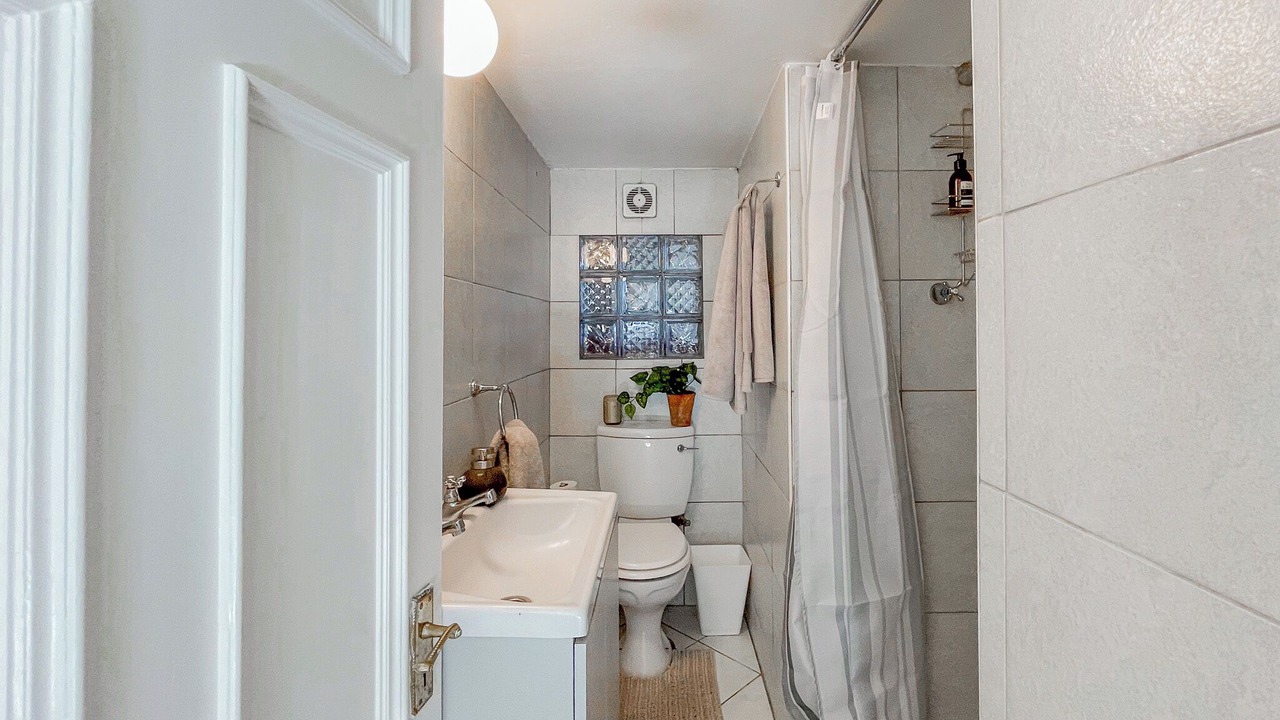 Photo of Bathroom in Scott Estate