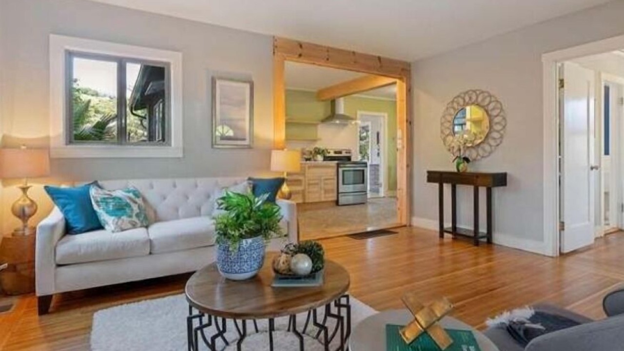 Photo of Livingroom in Oakland