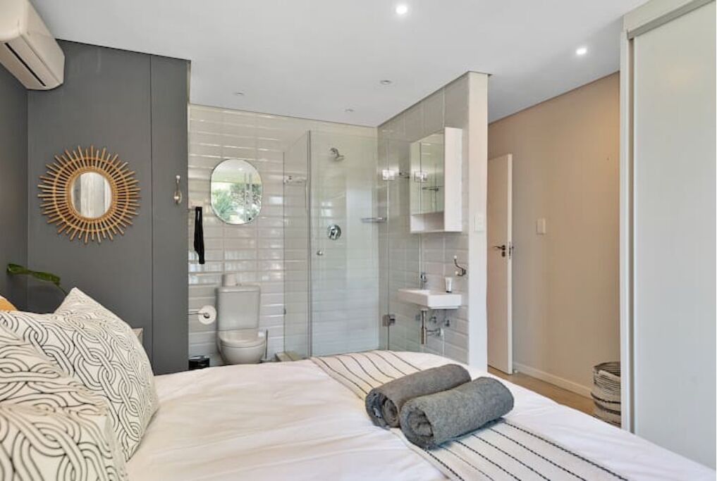 Photo of Bathroom in Selection Beach
