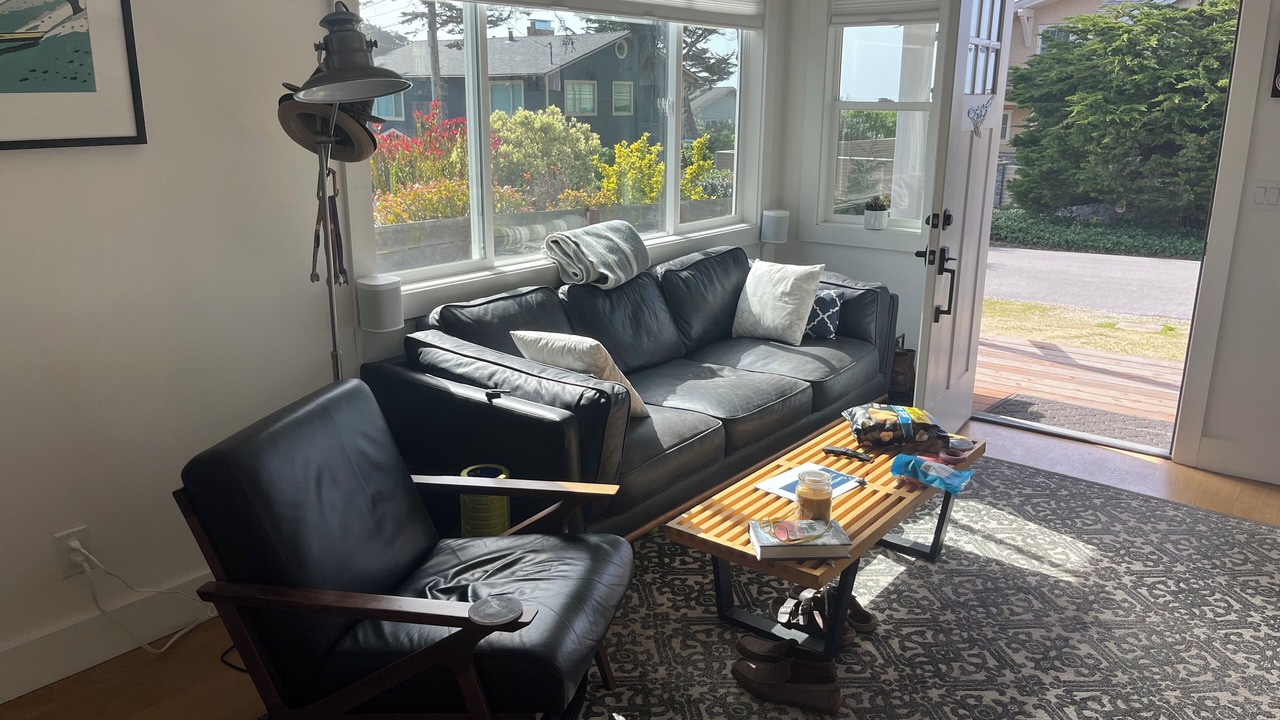 Photo of Livingroom in Moss Beach