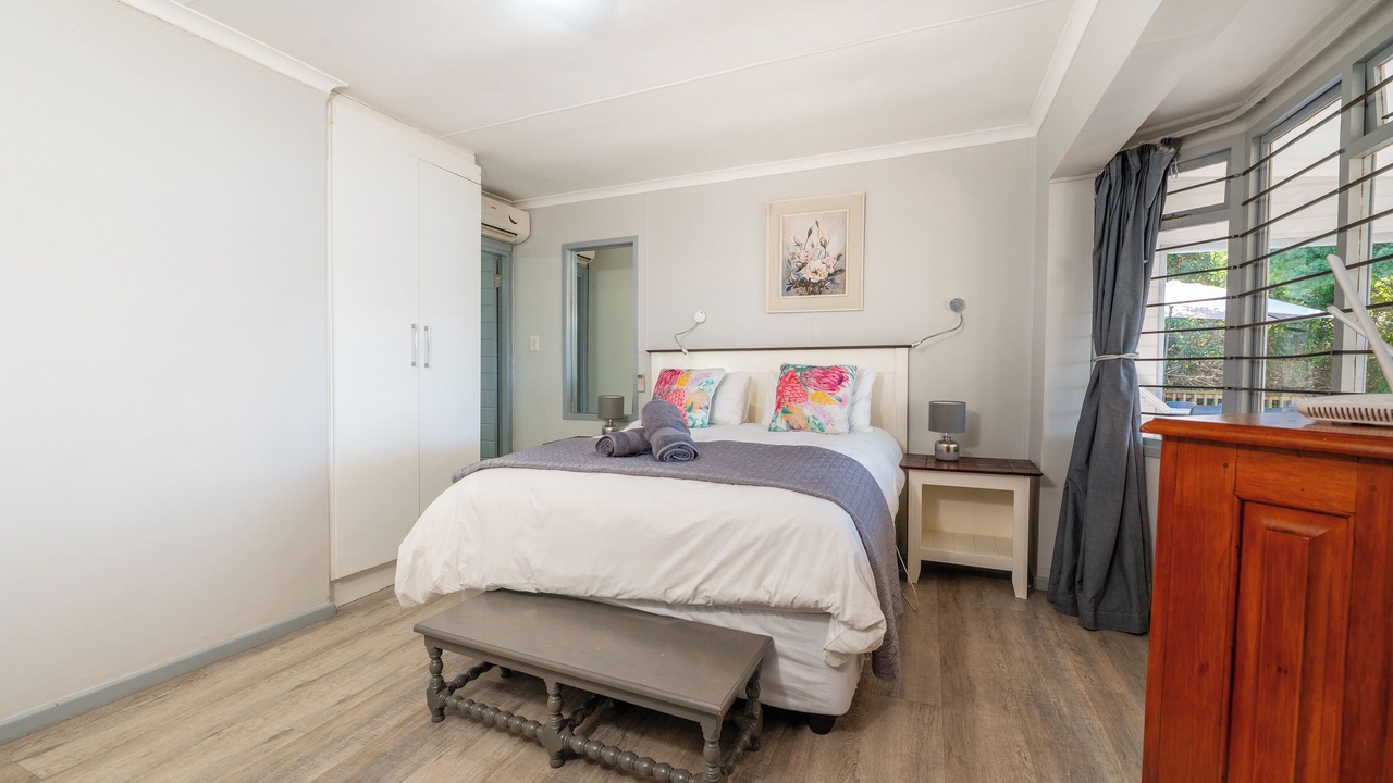 Photo of Bedroom in Brenton-on-Sea