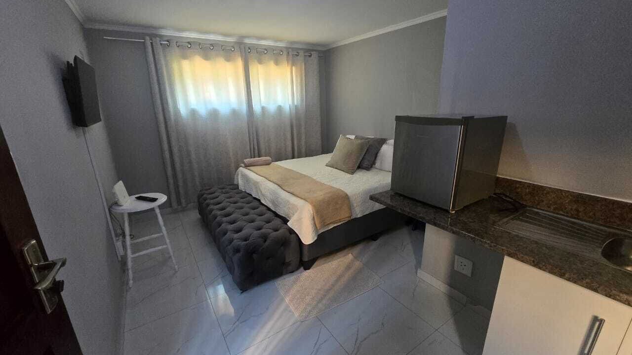 Photo of Bedroom in Constantia Kloof
