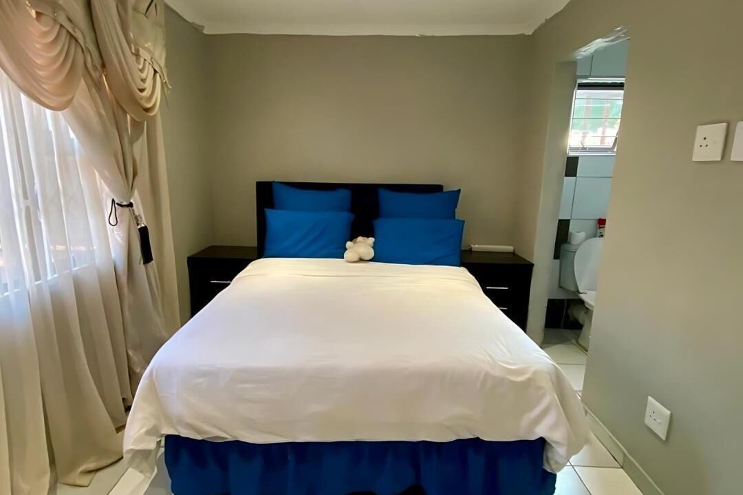 Photo of Bedroom in Greater Johannesburg Metropolitan Area