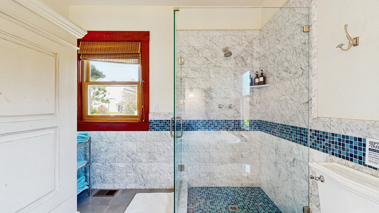 Photo of Bathroom in Geyserville
