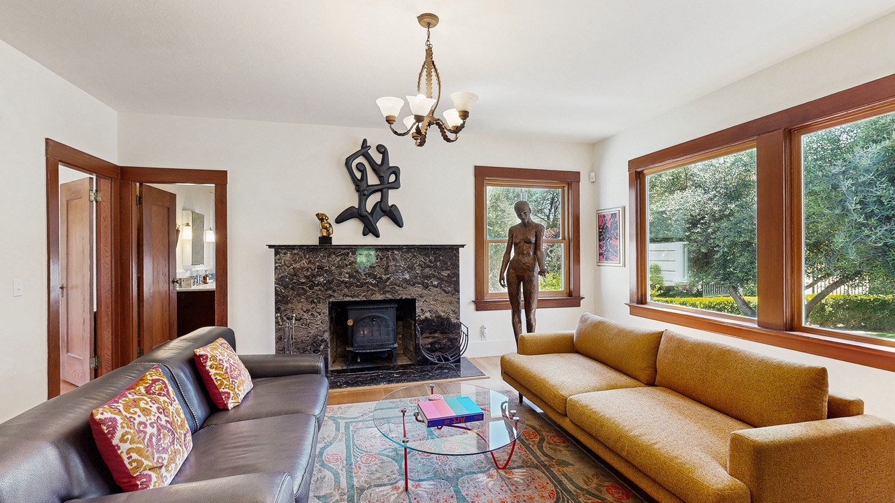 Photo of Livingroom in Geyserville