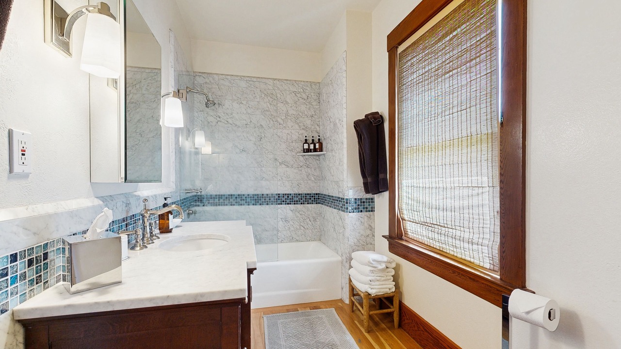 Photo of Bathroom in Geyserville