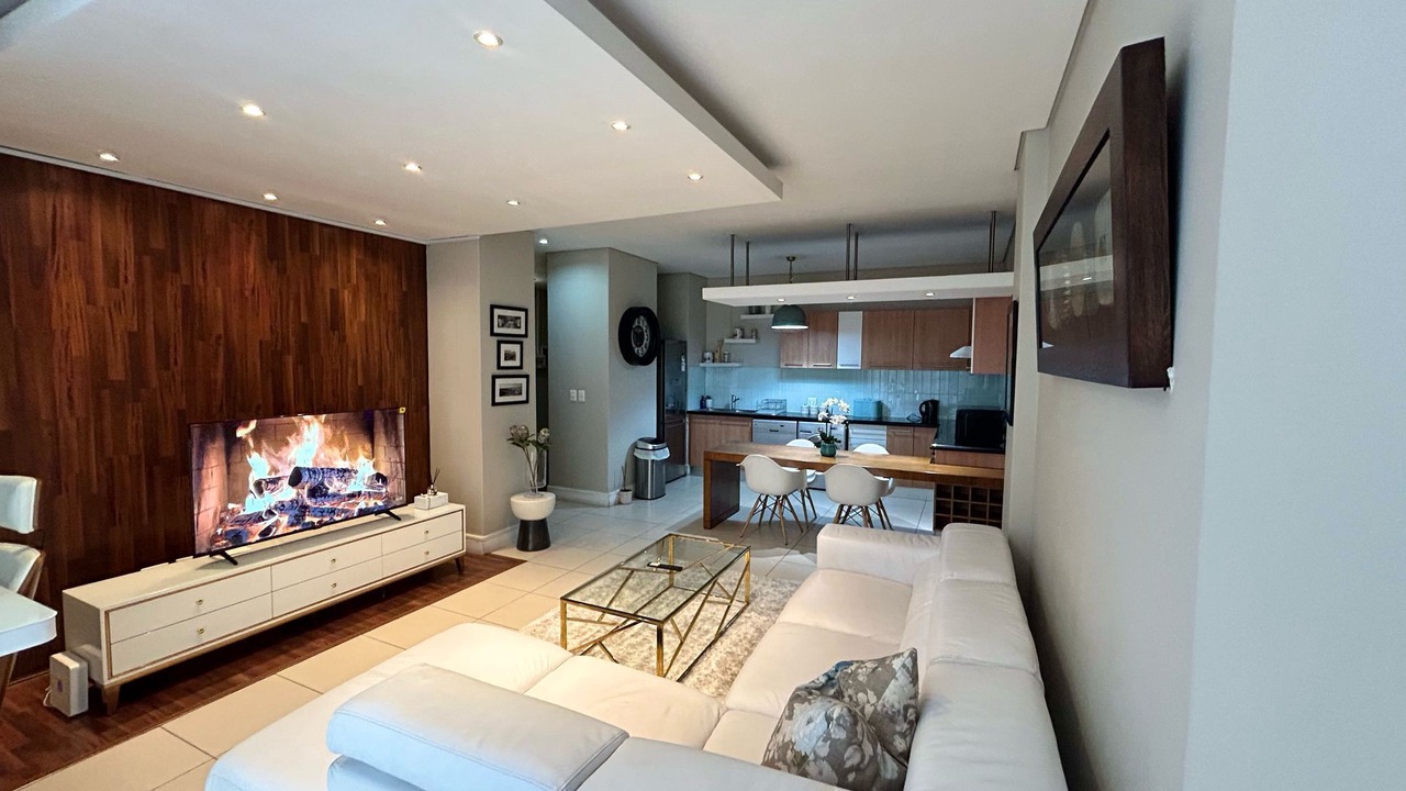 Photo of Livingroom in Kew