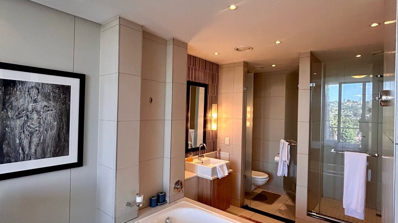 Photo of Bathroom in Kew