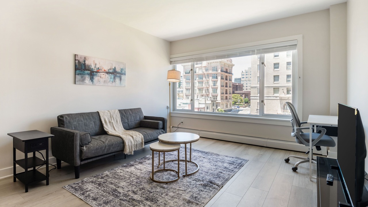 Photo of Livingroom in Nob Hill