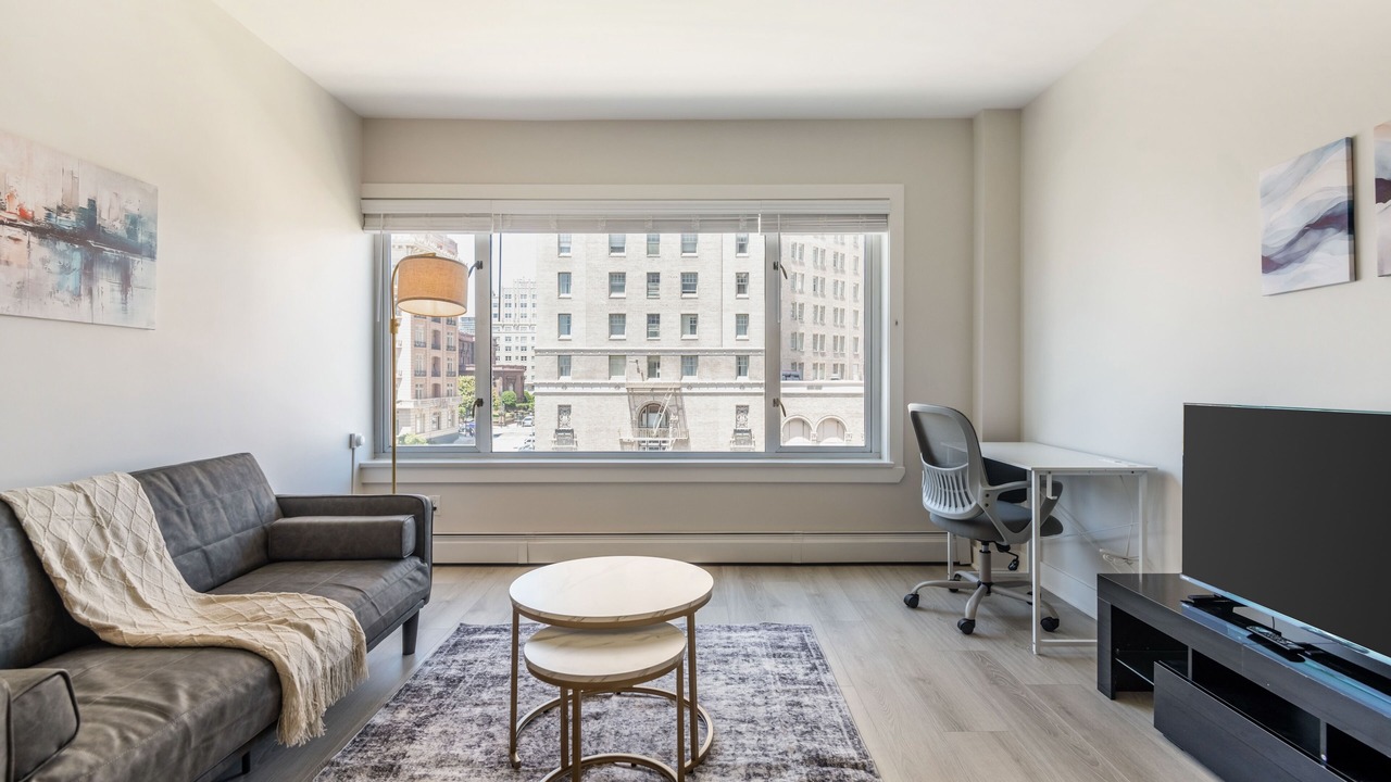 Photo of Livingroom in Nob Hill